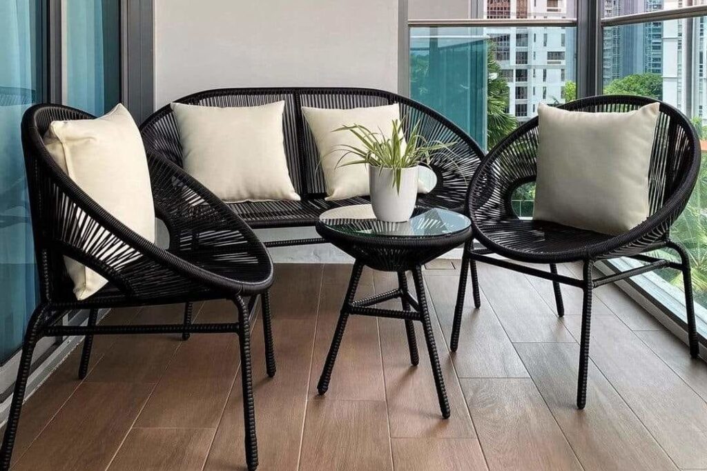 Top 5 idei ca să-ți transformi balconul într-un paradis de primăvară